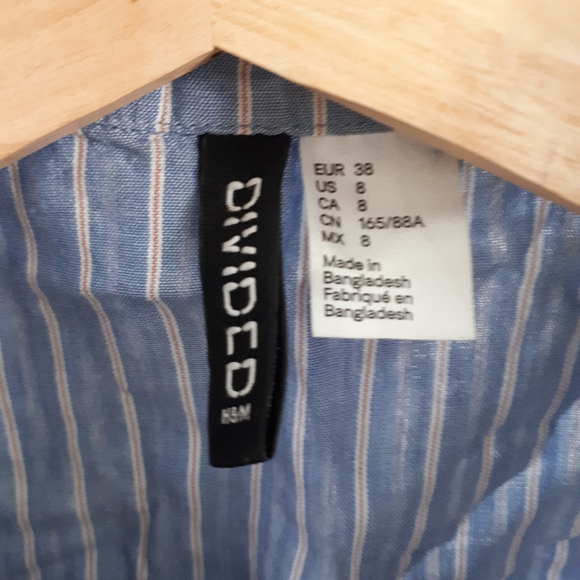 ❤ 3/30$- sleeveless striped crop button down - Picture 4 of 4